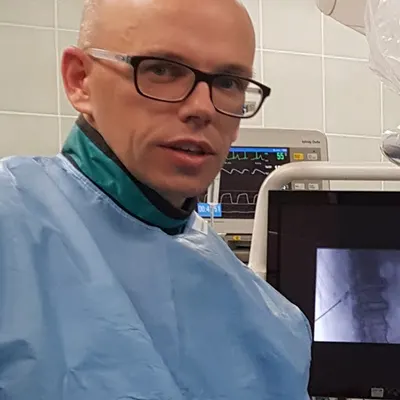 dr hab.n.med. Bartosz Dybowski UROLOG